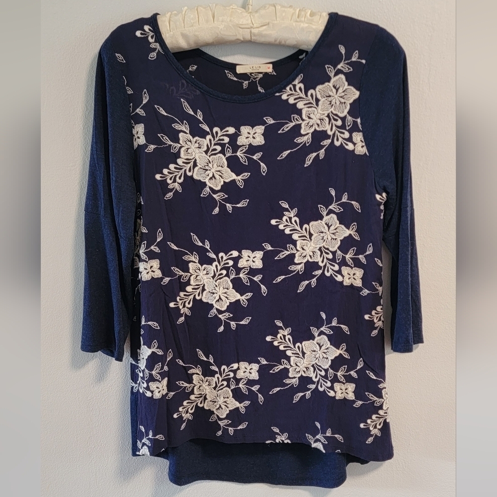 L Anthropologie Le Lis USA Made Embroidered Floral Tunic Soft Boho 3/4 Sleeve - Picture 2 of 6